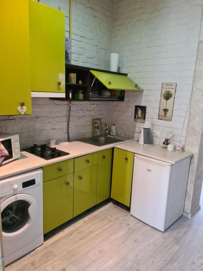 Cozy Compact Flat In The City Center Lviv Exterior photo