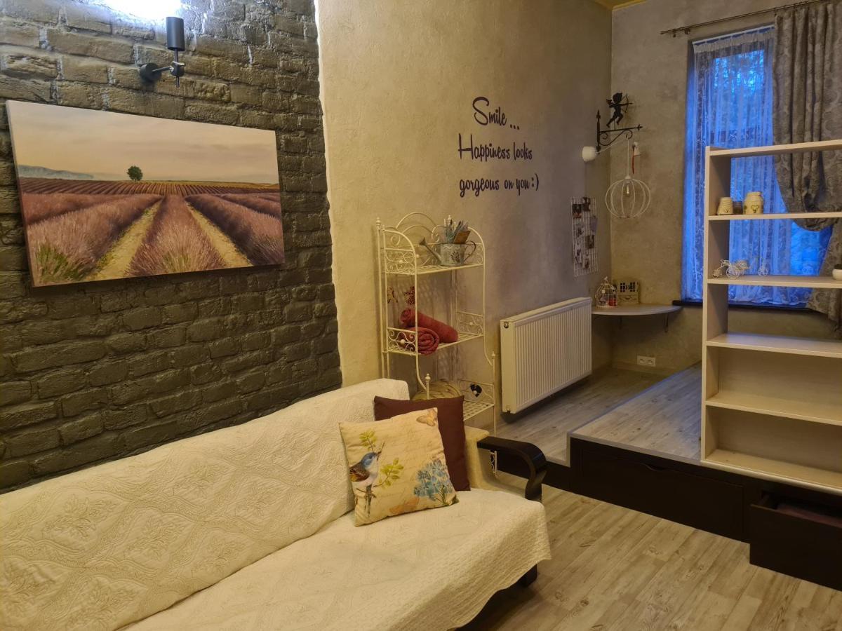 Cozy Compact Flat In The City Center Lviv Exterior photo